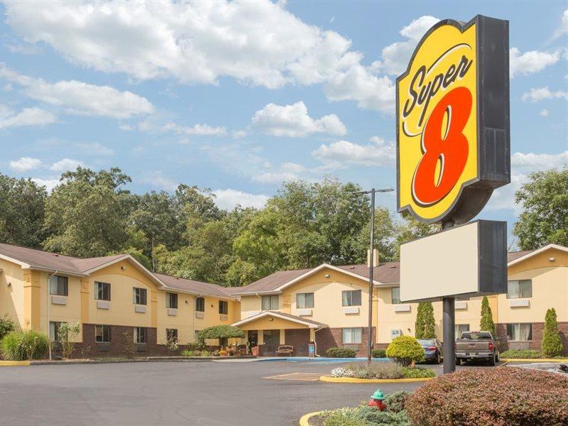 Super 8 by Wyndham Radford VA Hotel Eksteriør billede